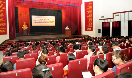 Tuyên truyền Nghị quyết Hội nghị lần thứ 4 BCH Trung ương Đảng (khóa XI)